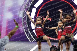 LINDSEY CLAIRE DANCE & CHEER Kiss