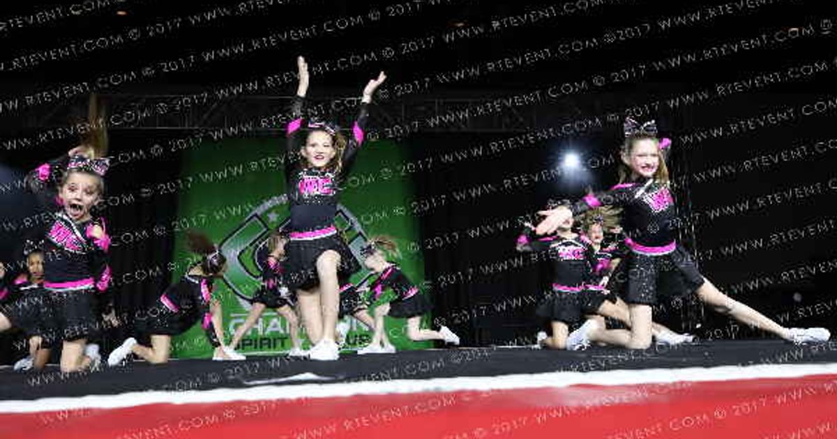 World Class Cheer Shockwave · Schaumburg Grand Nationals DI DII