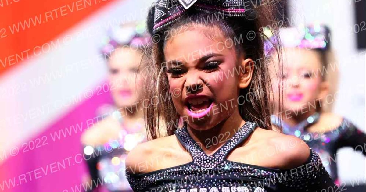 Diamonds All Stars Glitter Girls · Canam Fixed