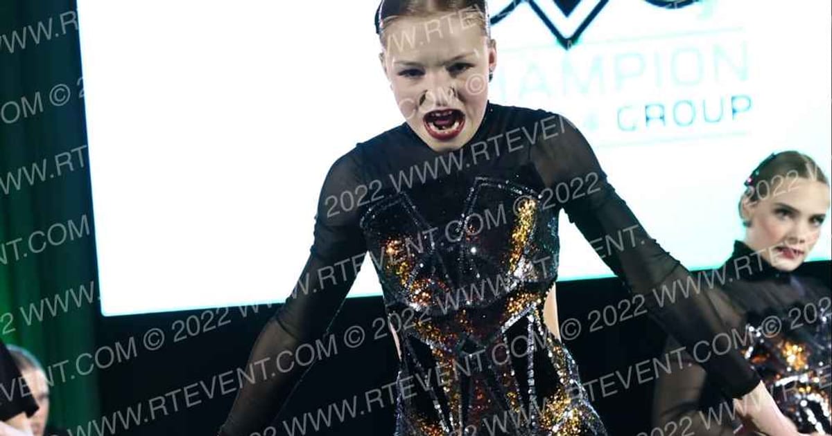 Foursis Dance Academy Foursis Dazzlerette Large Dance Team · CSG Dance Grand Nationals