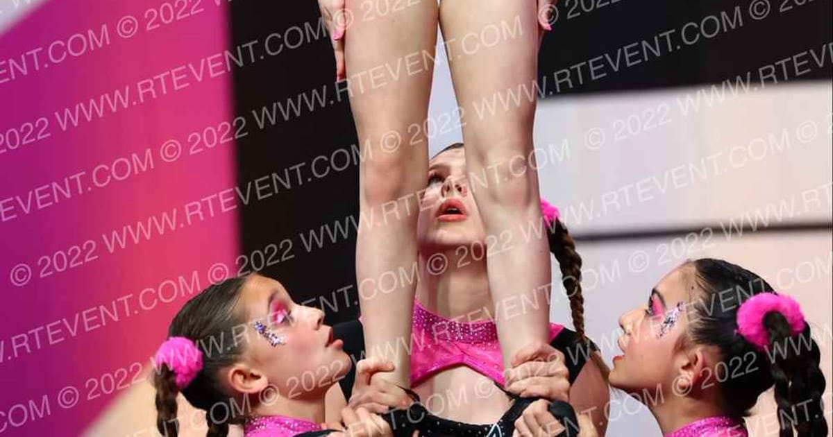 Icon Cheer Elite Toxic · Canam Fixed