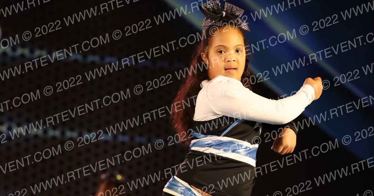 Eagles Elite Cheerleading Flare · Athletic Championships Atlanta Nationals FIXED