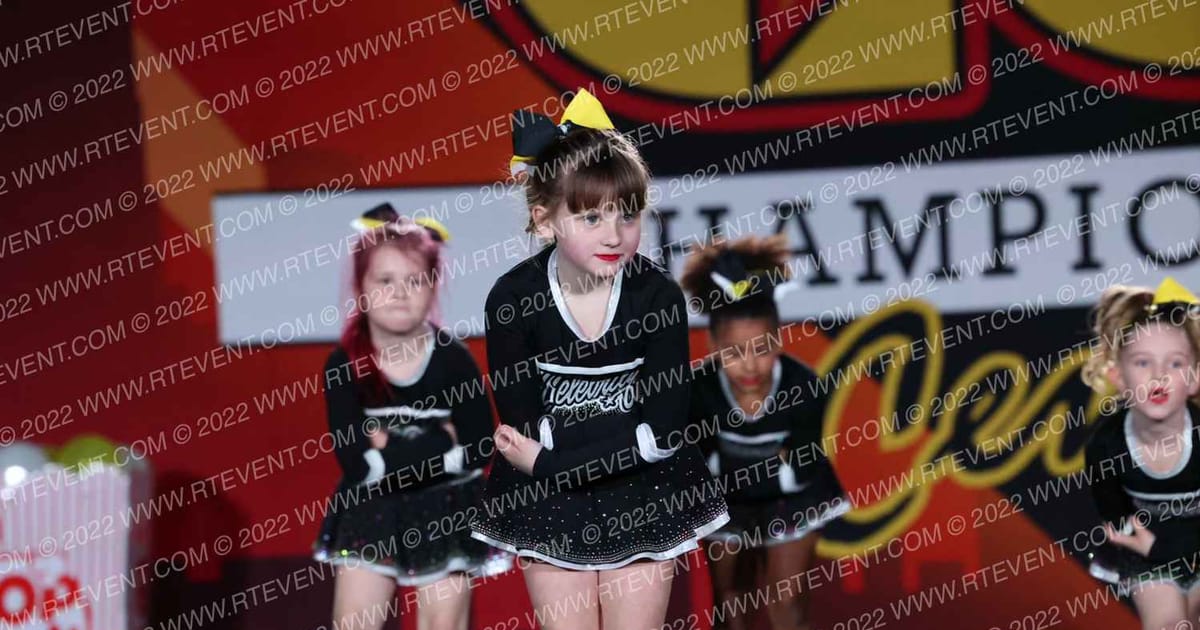 Celebrity Athletics Lil Stingerz · Hooray for Hollywood
