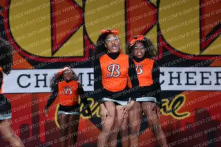 87 Bandits Cheer Dream Chasers