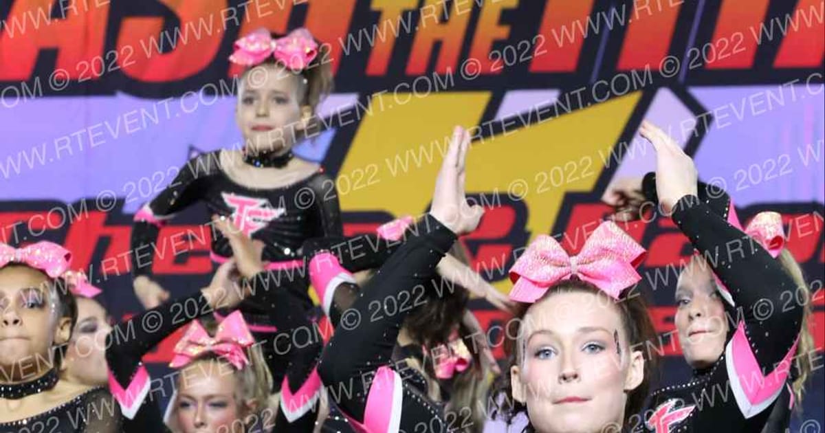 Titanium Force Cheer Black Sparkle · ASC Showdown Schaumburg