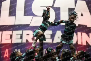 Comets Far Out Cheer and Dance