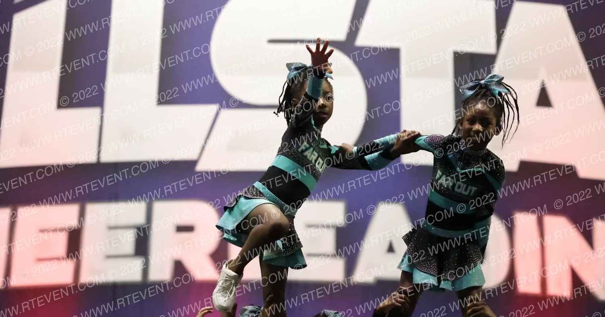 Comets Far Out Cheer and Dance · Northeast Challenge