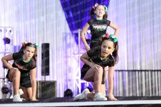 Raglan Coast Cheer Emeralds