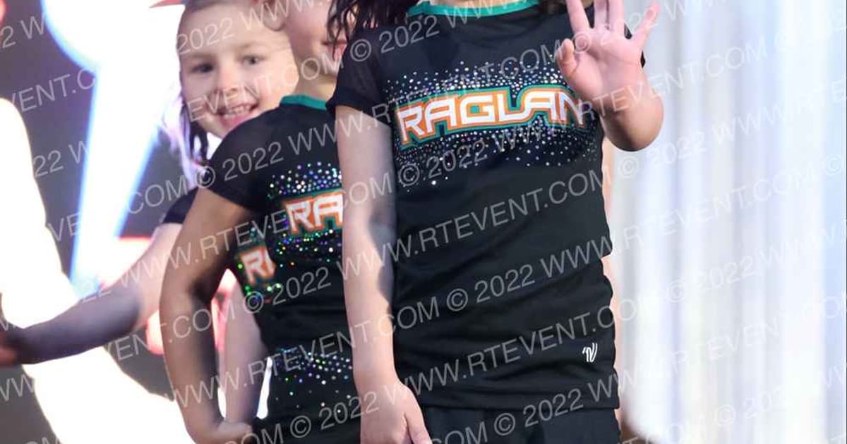 Raglan Coast Cheer Glitter · American Celebration