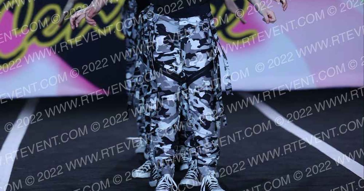 Sparks Elite Athletics Junior Electrify · Oh How Sweet it is Cheer and Dance Spectacular