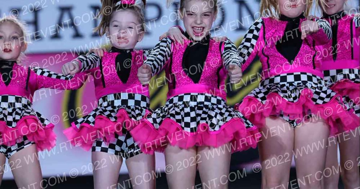 Sparks Elite Athletics Mini Hip Hop · Oh How Sweet it is Cheer and Dance Spectacular