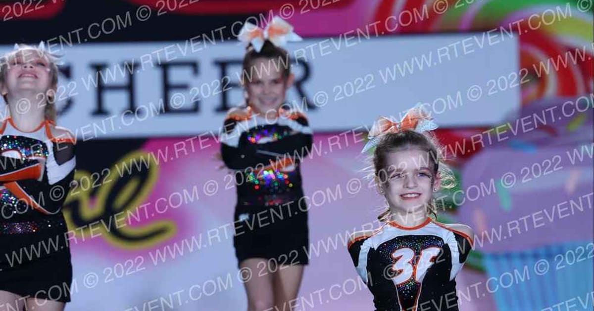 3E cheer Lightning · Oh How Sweet it is Cheer and Dance Spectacular