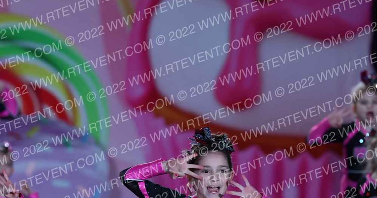 Sparks Elite Athletics Mini Embers · Oh How Sweet it is Cheer and Dance Spectacular