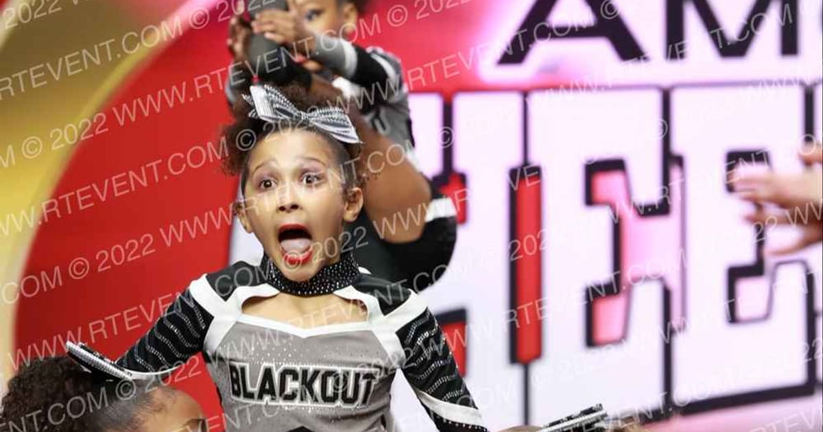 Blackout Athletics Diamond Divas · Cheer Power Grand Nationals USE