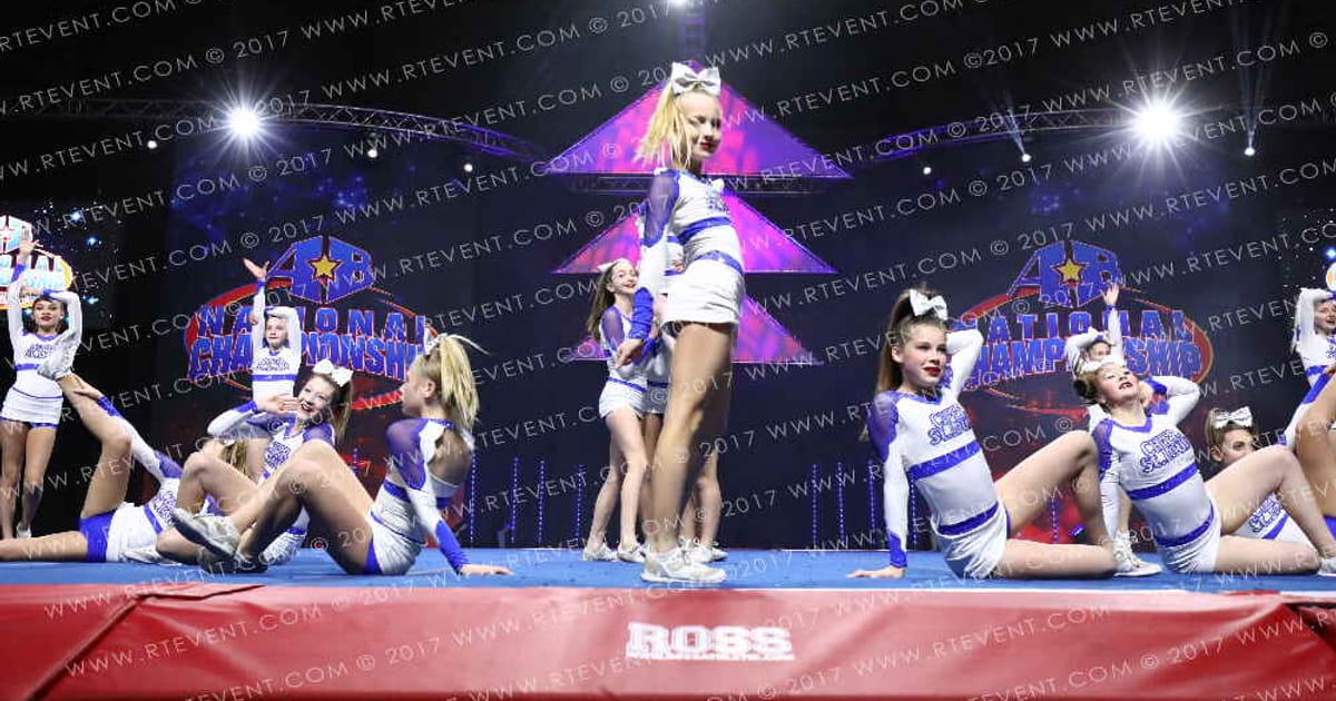 Cheer St Louis Divine · Americas Best Kansas City Grand Nationals