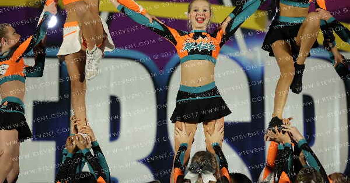 Bama Blaze Cheer Smoke · Biloxi Classic DI DII