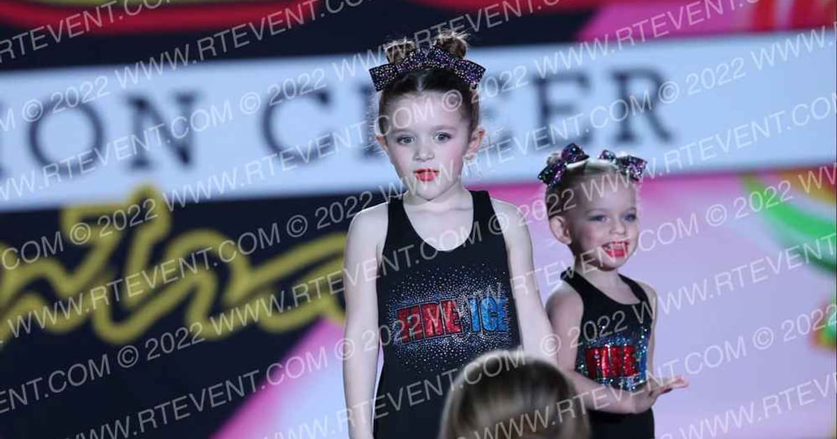 Fire and Ice Allstars ICICLES · Oh How Sweet it is Cheer and Dance Spectacular