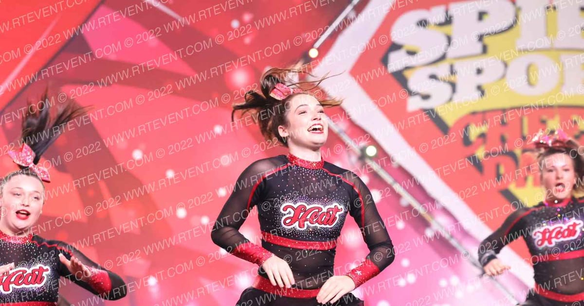 London Heat Cheerleading Fever · Nationals