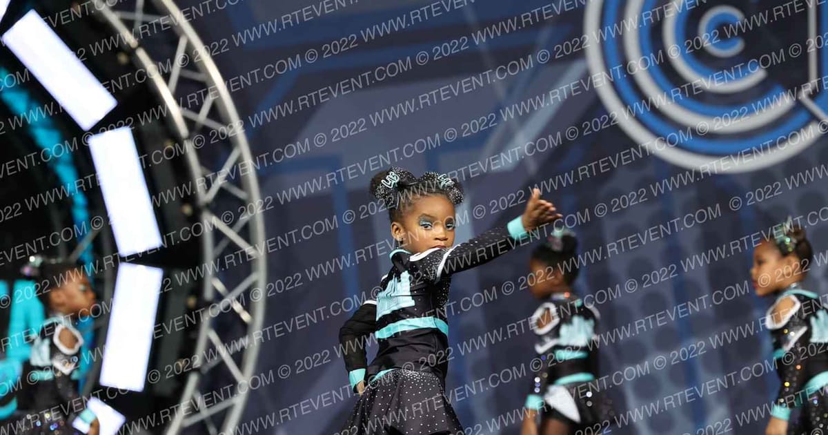 East Atlanta Elite Little 5's Tinys · The Cheer Tour Atlanta