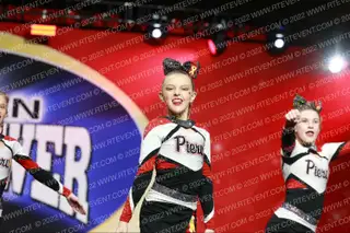 Pierce Athletics Novas