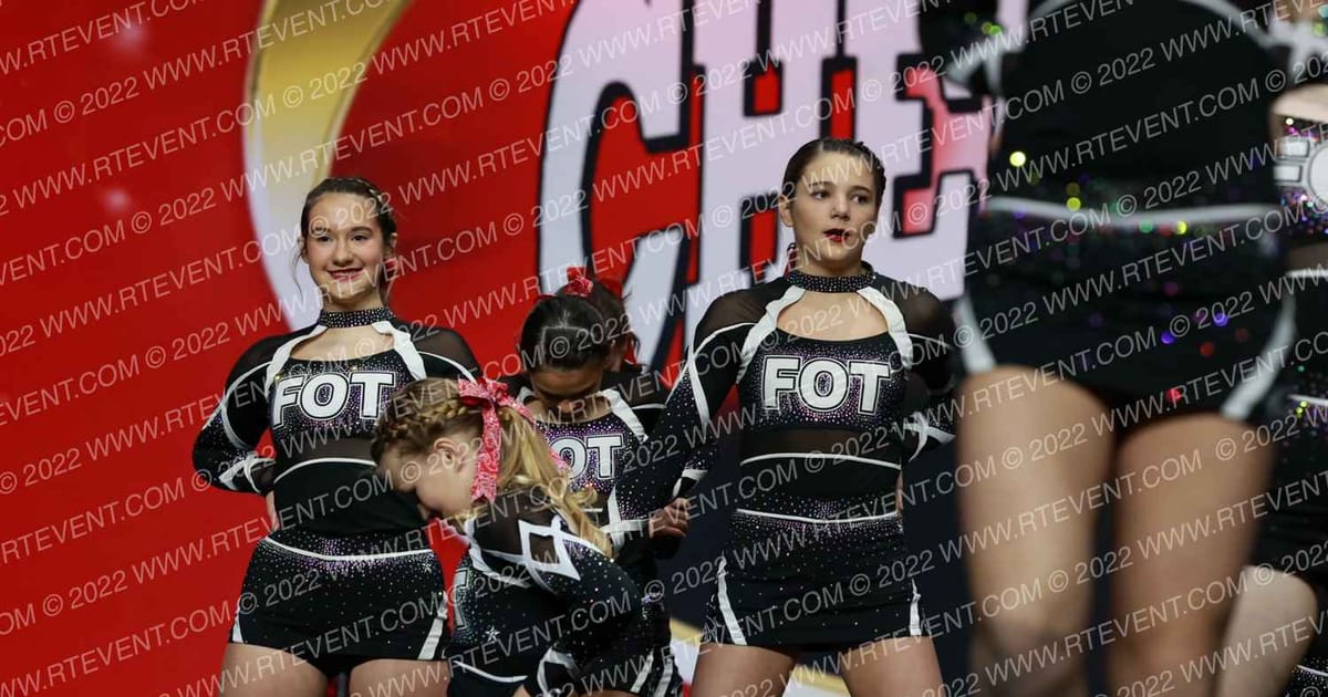 Flipping Out Tumbling Hollywoods · Cheer Power Grand Nationals USE