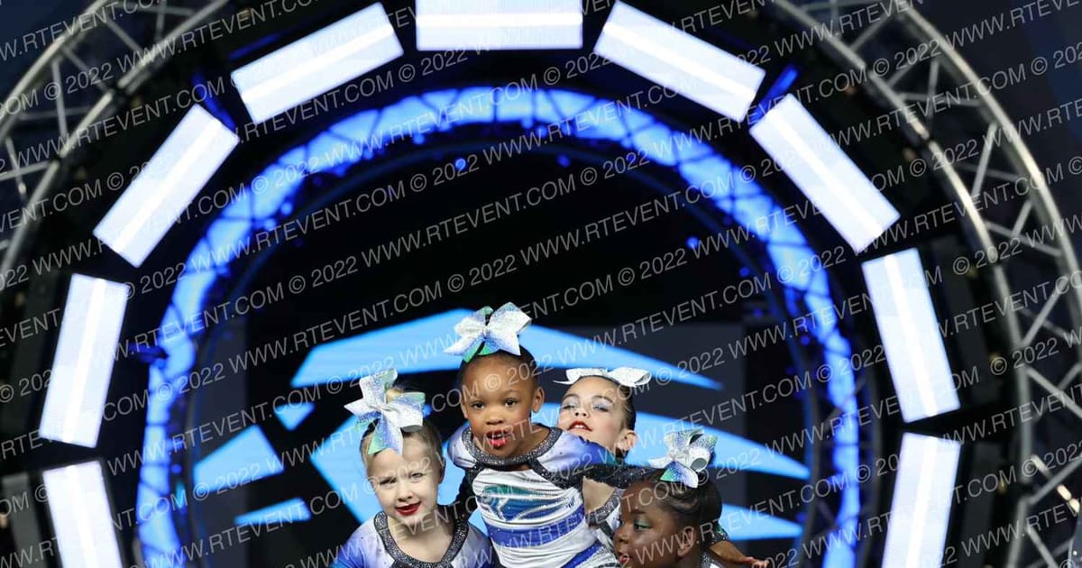Atlanta Jayhawks BOLTZ Grayson · The Cheer Tour Atlanta