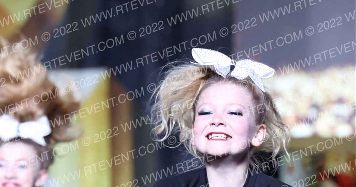 Cheer Extreme- Kernersville Oak Ridge All Stars · Gold Rush Charlotte