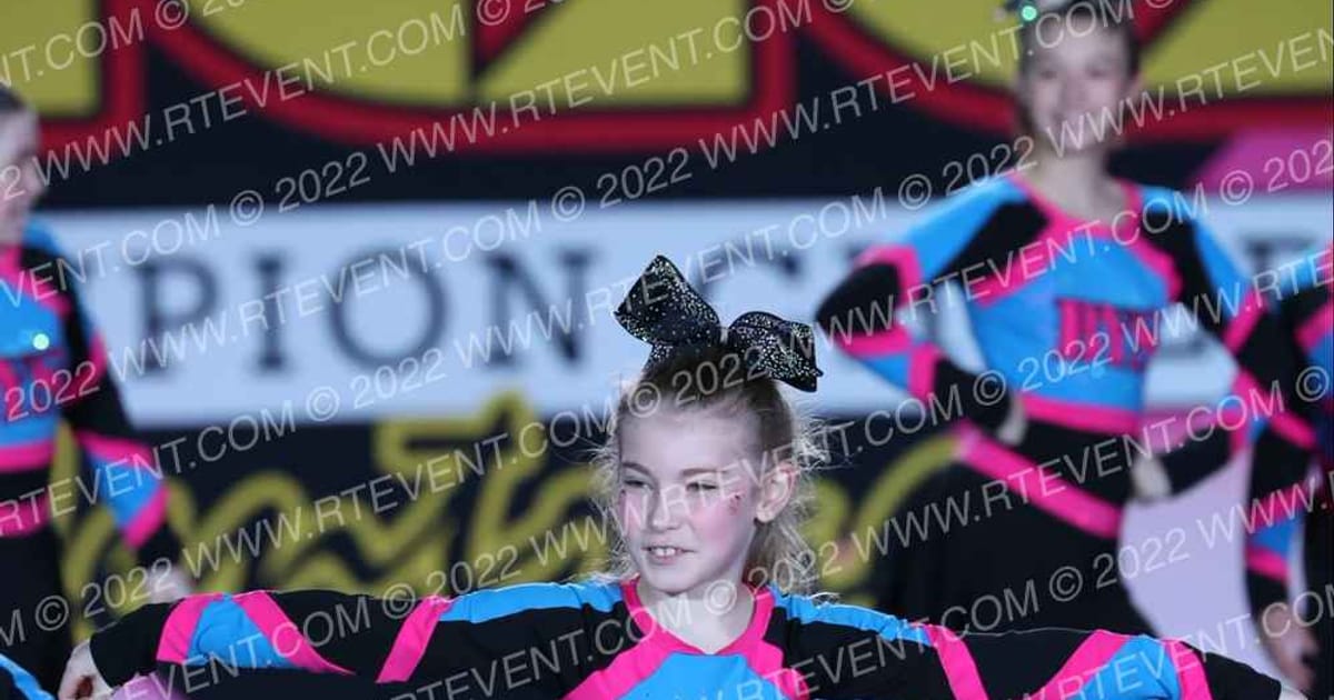 Brookville YMCA Sparkles Diamonds · Oh How Sweet it is Cheer and Dance Spectacular