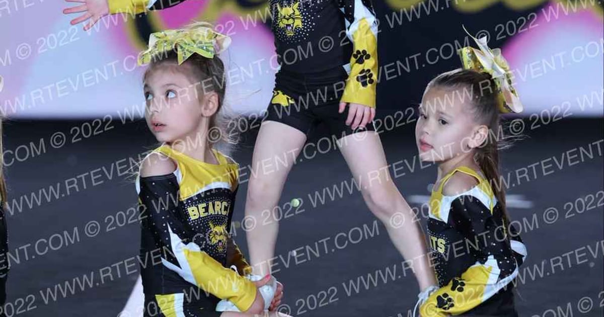 Lake Erie Blaze Cheer EMBERS · Oh How Sweet it is Cheer and Dance Spectacular