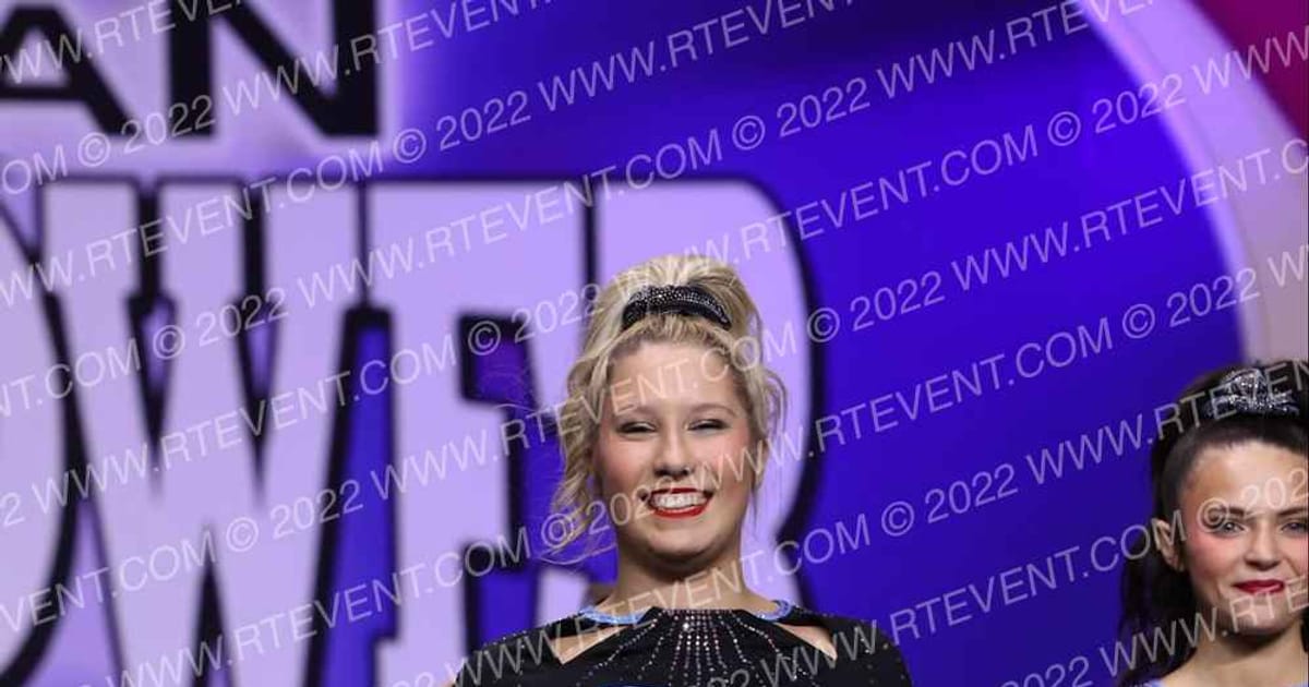 ICE Breezy Babes · Cheer Power Grand Nationals USE