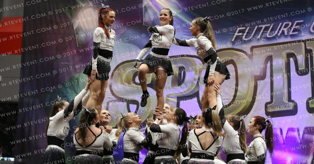 Power Cheer Onyx · Spotlight Showdown