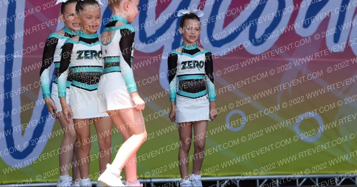 Zero Gravity Athletics Moonbeams · Beach Nationals
