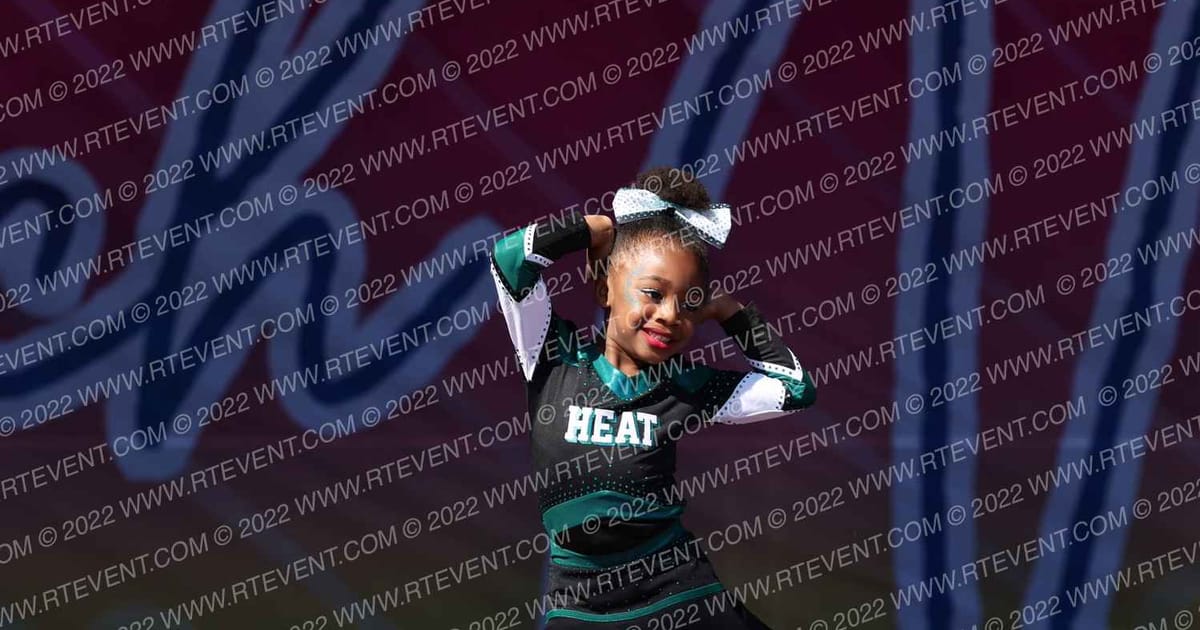 Mississippi Heat Cheer and Tumble Sparklers · Beach Nationals