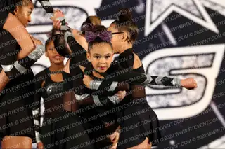Celebrity Cheer Unlimited Covergirls