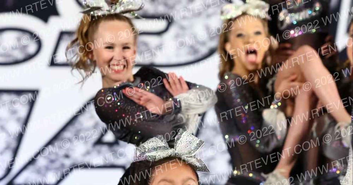 Connect Cheer Northwest Peach · Encore Tacoma