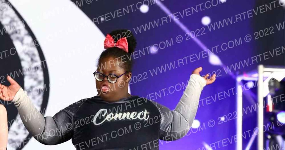 Connect Cheer Northwest Team Pink · Encore Tacoma