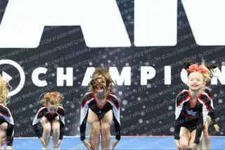 STARSTRUCK STARLETS