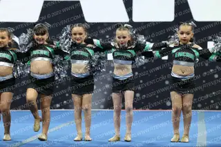 ENCORE DANCE THE MINIONS POM
