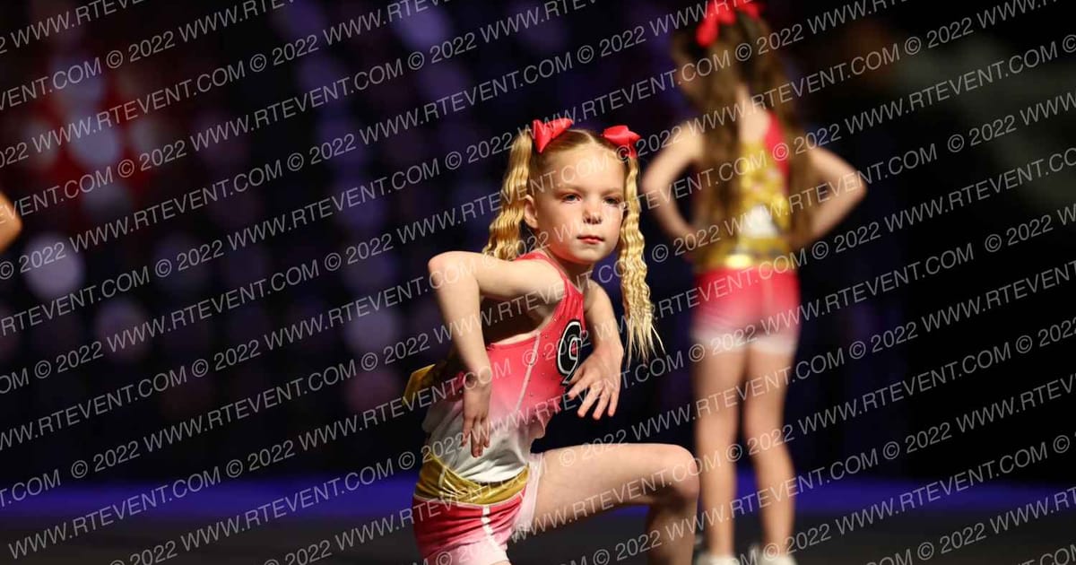 Cheer Xpress Baby Chix · Battle of the Midwest