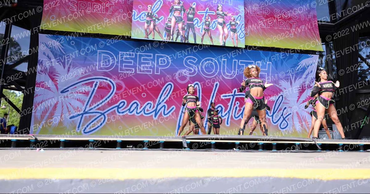 Universal Cheer Experience Blaze · Beach Nationals