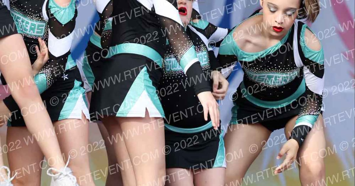 Habersham Twisters Cheerleading · Beach Nationals