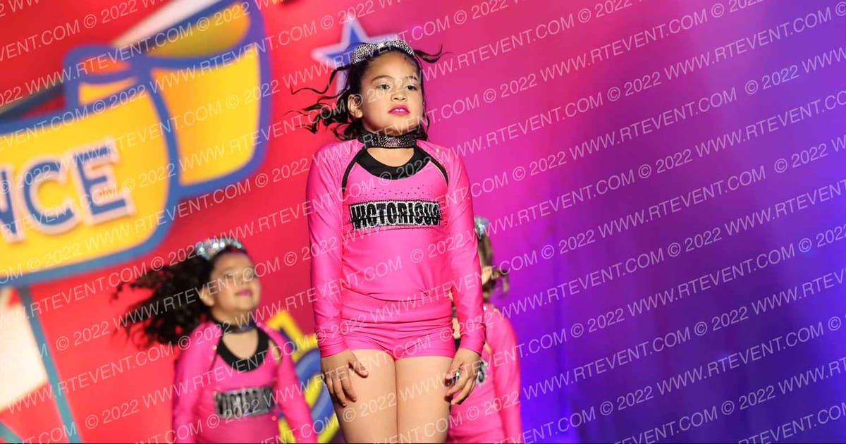 Victorious Elite All Stars Luxx · The American Showcase