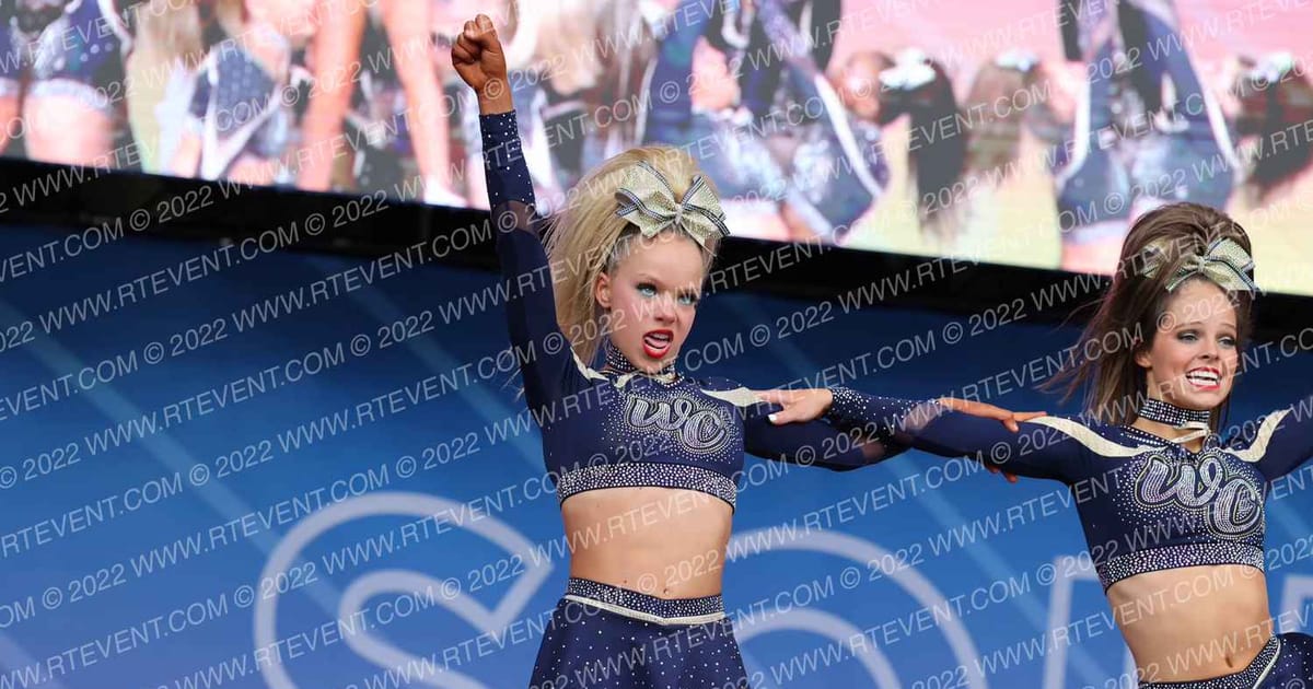 Southaven Wildcats Senior Smoke · Beach Nationals