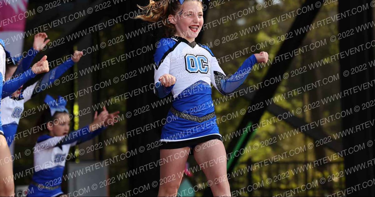 Oxford Cheer Hammerhead Sharks · Beach Nationals