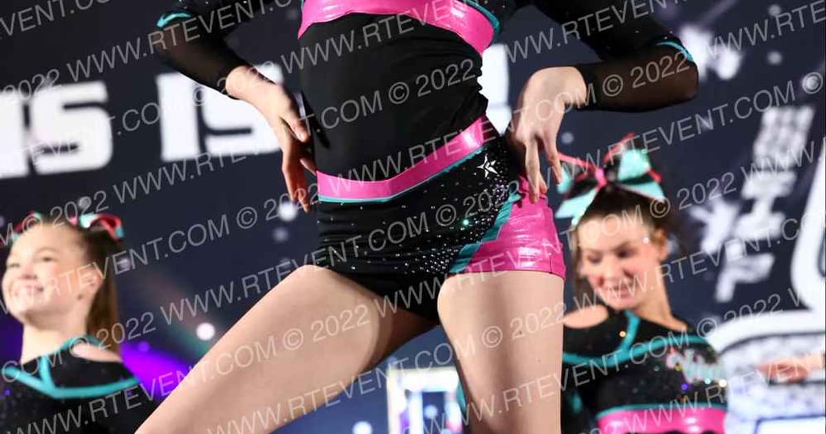 Max Velocity Cheer Breaking Dawn · Encore Tacoma