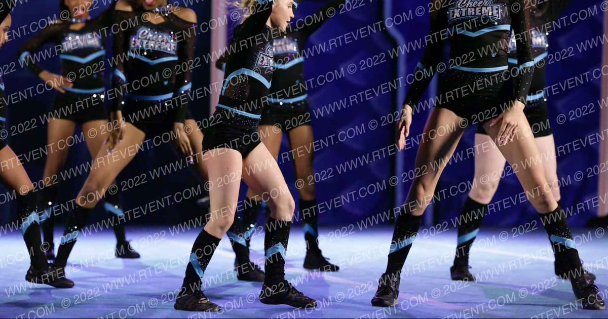 Cheer Extreme - Raleigh Lady Mermaids · ASCReturn To AtlantisTampa