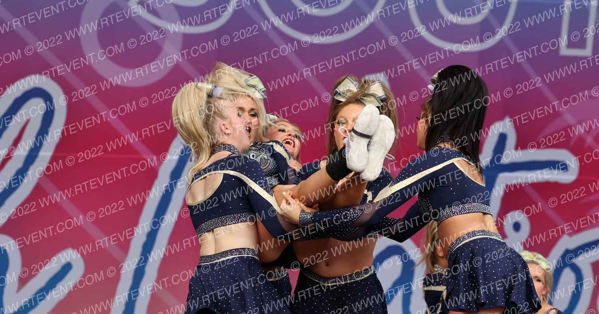 Southaven Wildcats Senior Smoke · Beach Nationals