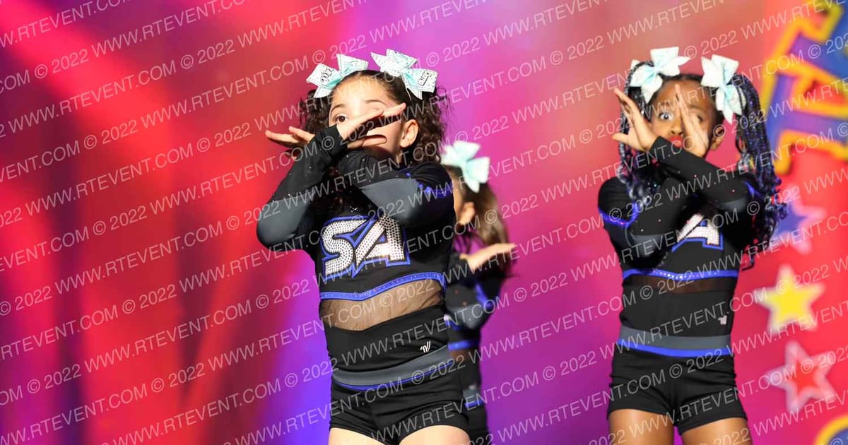 Spirit Athletics Mini Chomp · The American Showcase