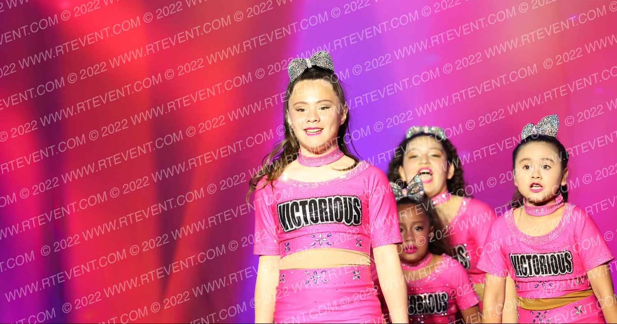 Victorious Elite All Stars Matrixx · The American Showcase