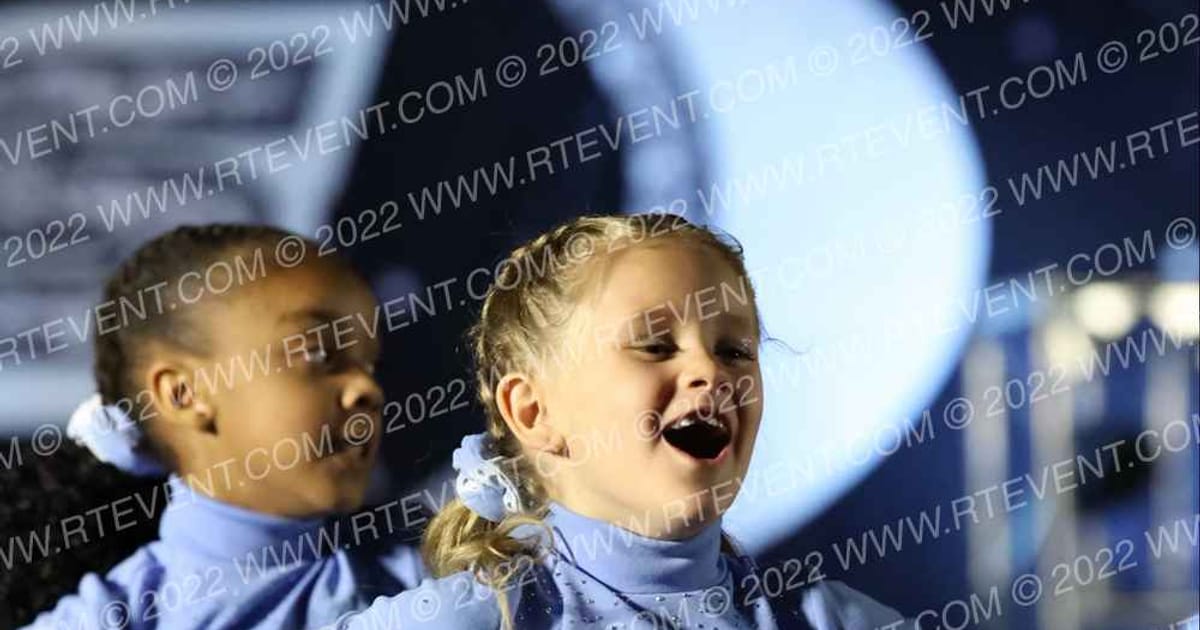 AZ Gems Cheer & Dance DIAMONDS · The US Finals Vegas DD